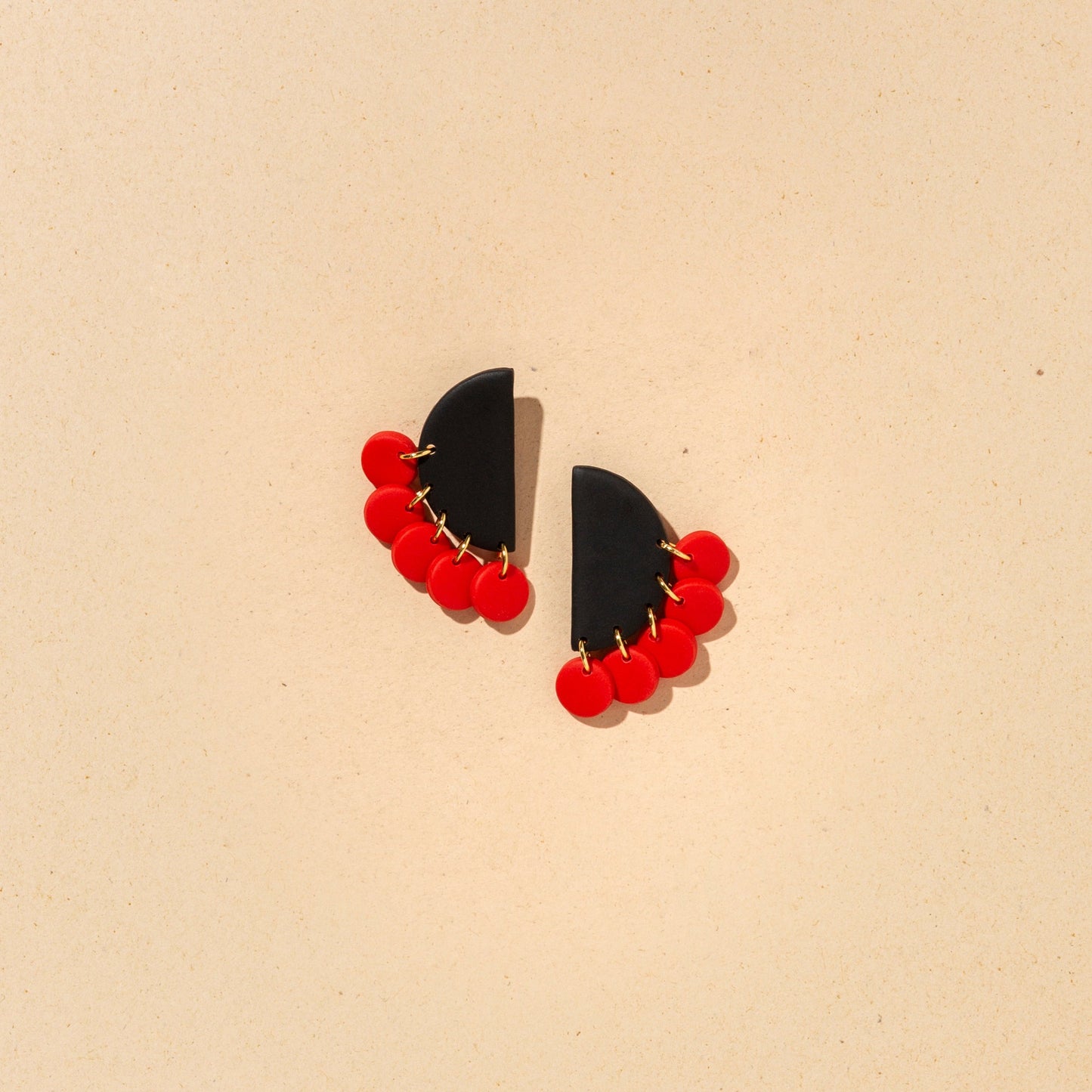 Fantasia earrings | Black